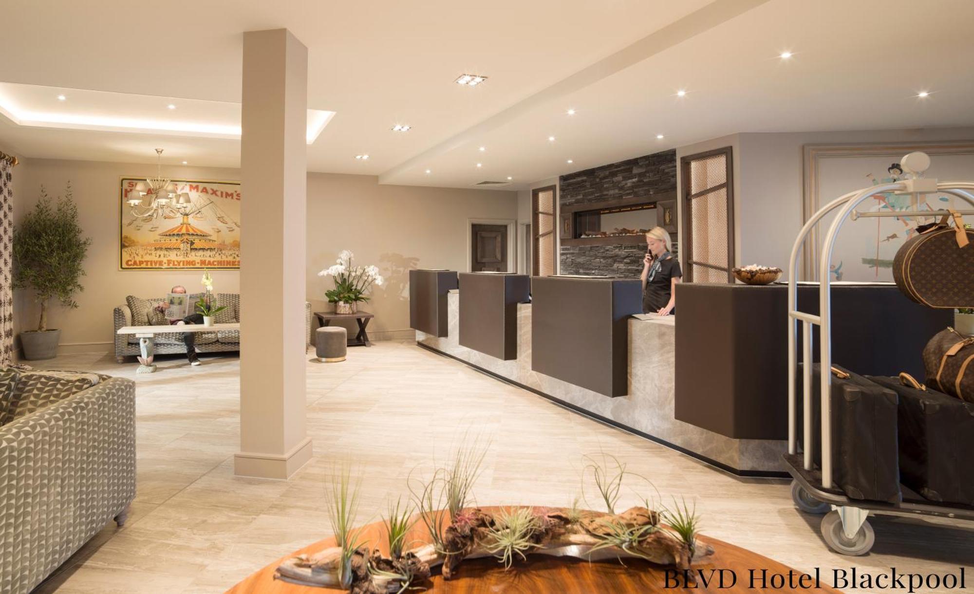 Boulevard Hotel Blackpool Extérieur photo Reception