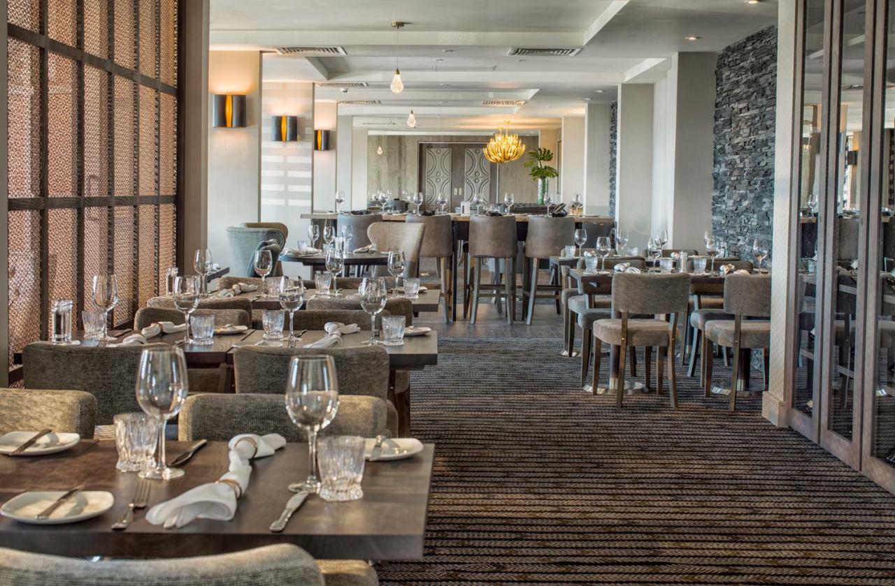 Boulevard Hotel Blackpool Extérieur photo The restaurant at the 2018 London Marathon